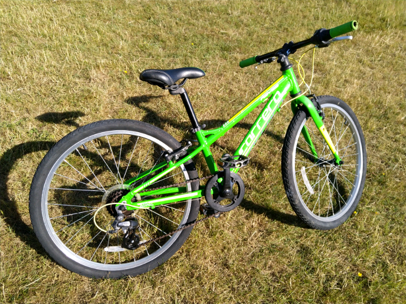 carrera abyss 24 inch